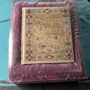 Besame Sleeping Beauty 1959 Collection Storybook Eyeshadow Palette +  Display